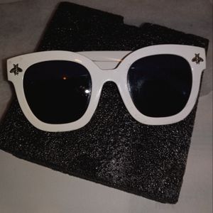 Adorable Women's Sunglasses NWOT LAST PAIR!!!